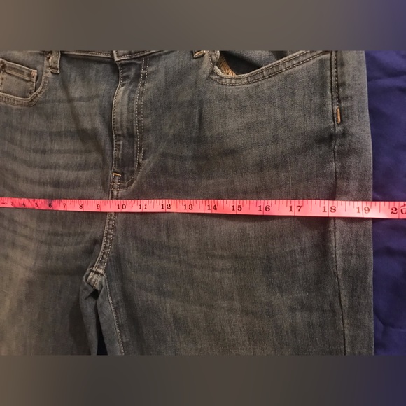 Amazon Essential Jeans - Picture 5 of 8